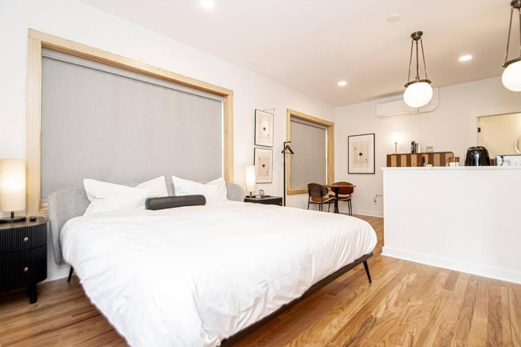 Steps To Bathhouses, Historic Studio, King Bed, Room # 101 ホット・スプリングス エクステリア 写真